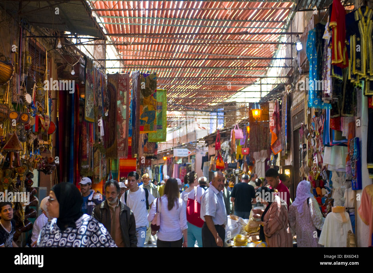 Nel souk di Marrakech, Marocco, Africa Settentrionale, Africa Foto Stock