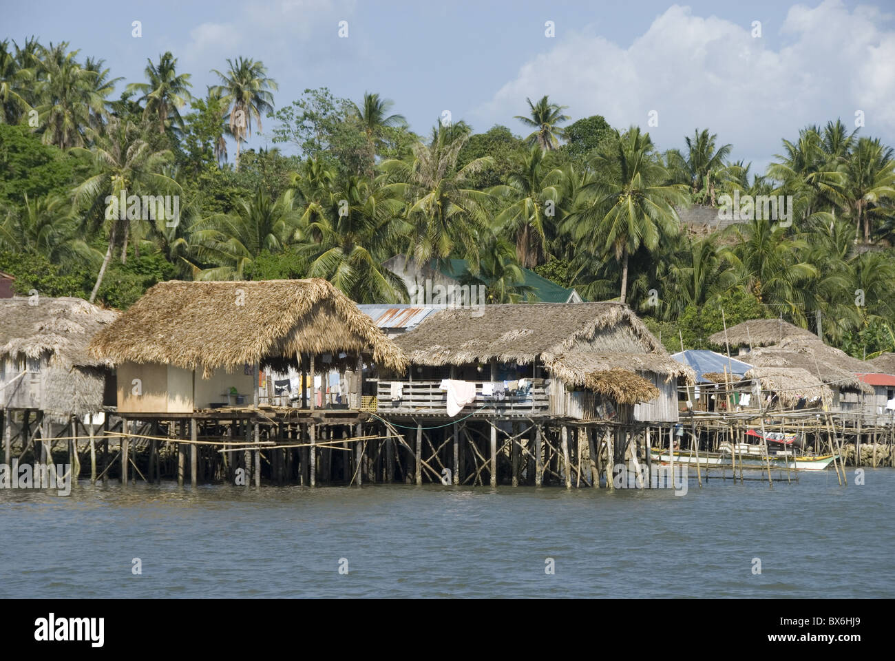 Di pescatori di palafitte, Pilar, Bicol, Luzon meridionale, Filippine, Sud-est asiatico, in Asia Foto Stock