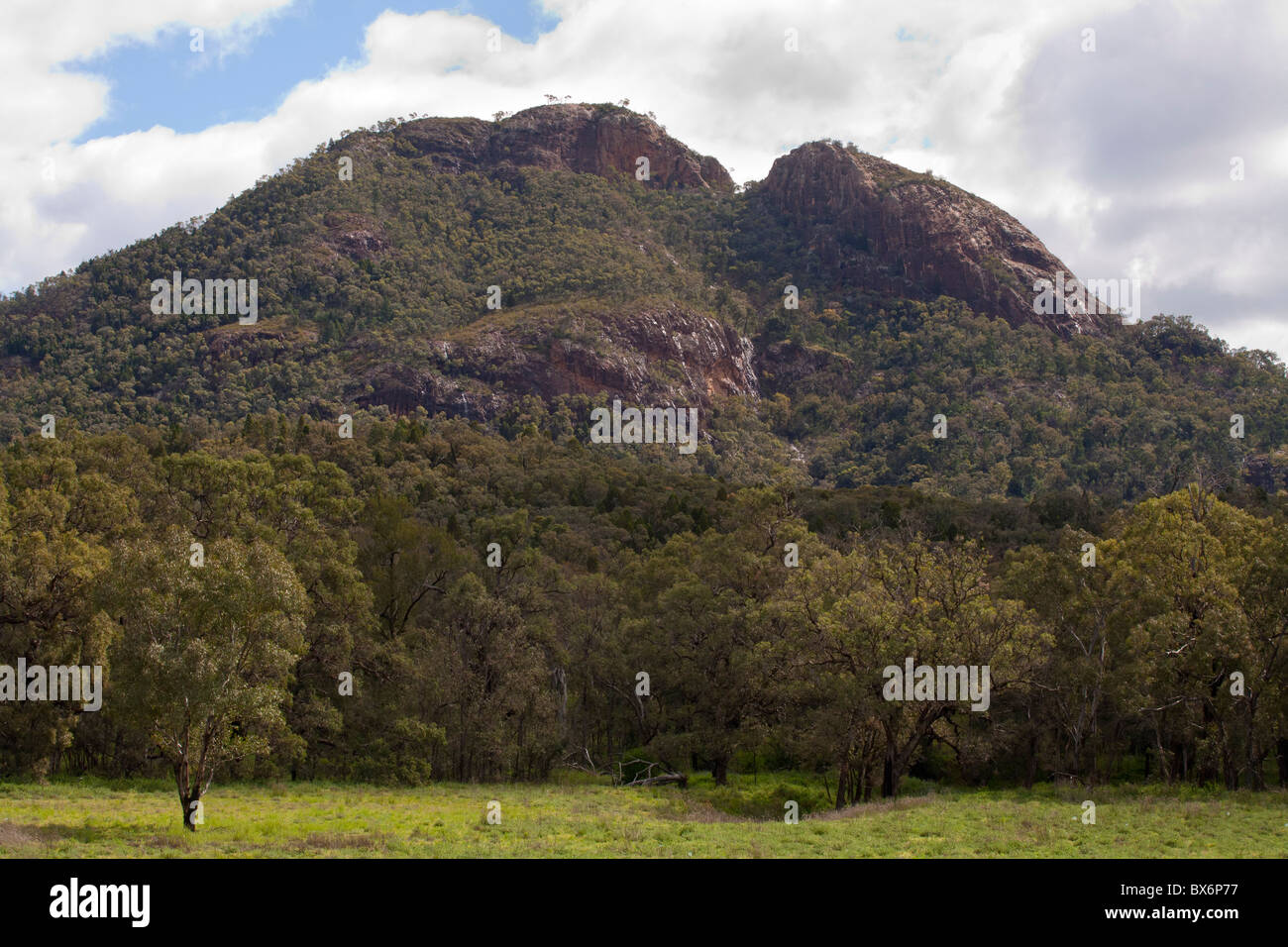 Belougery Split Rock in Warrumbungle National Park, Coonabarabran Namoi Street, Nuovo Galles del Sud Foto Stock