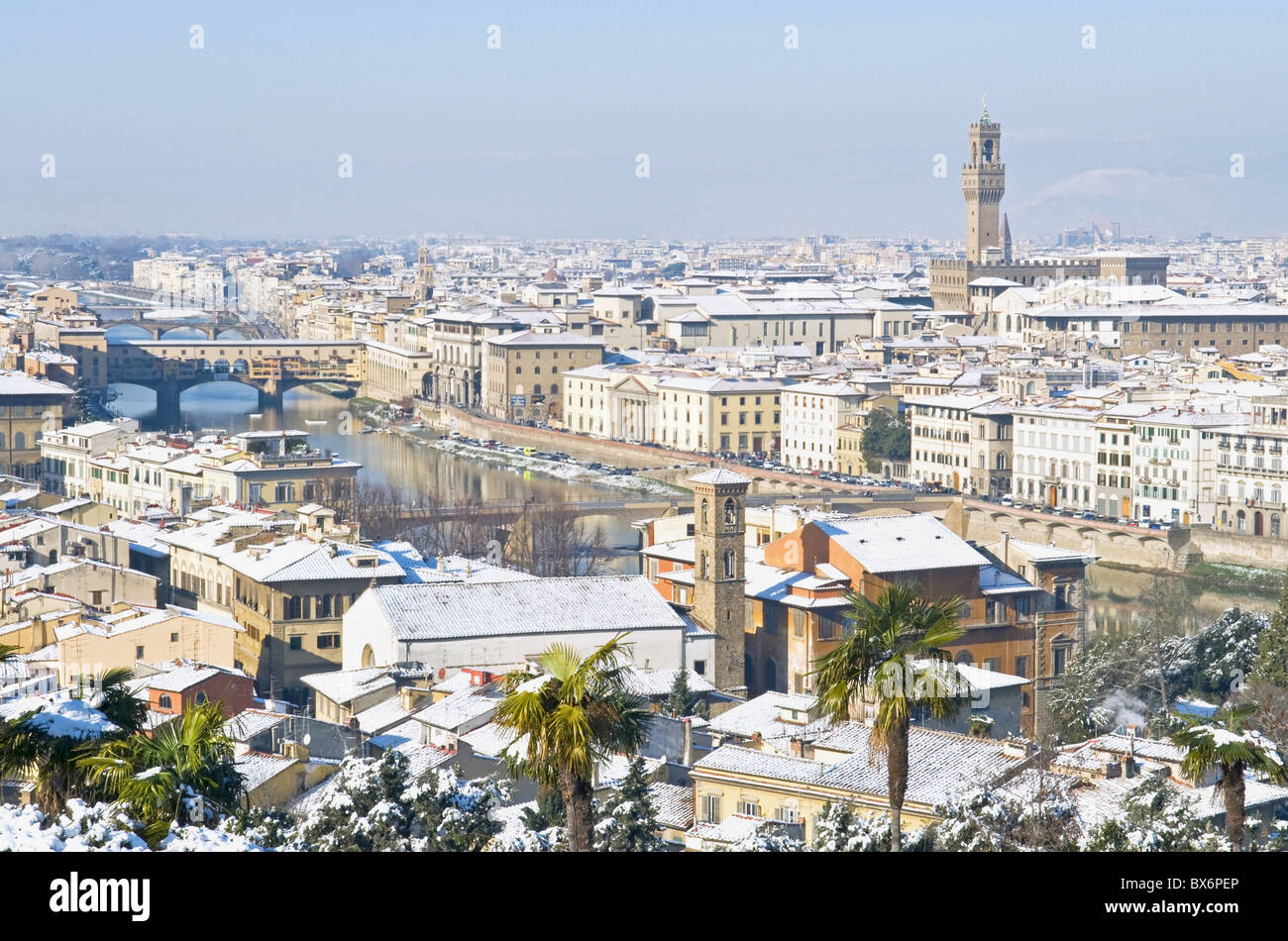 Vista della città da Piazzale Michelangelo, Firenze, Sito Patrimonio Mondiale dell'UNESCO, Toscana, Italia, Europa Foto Stock