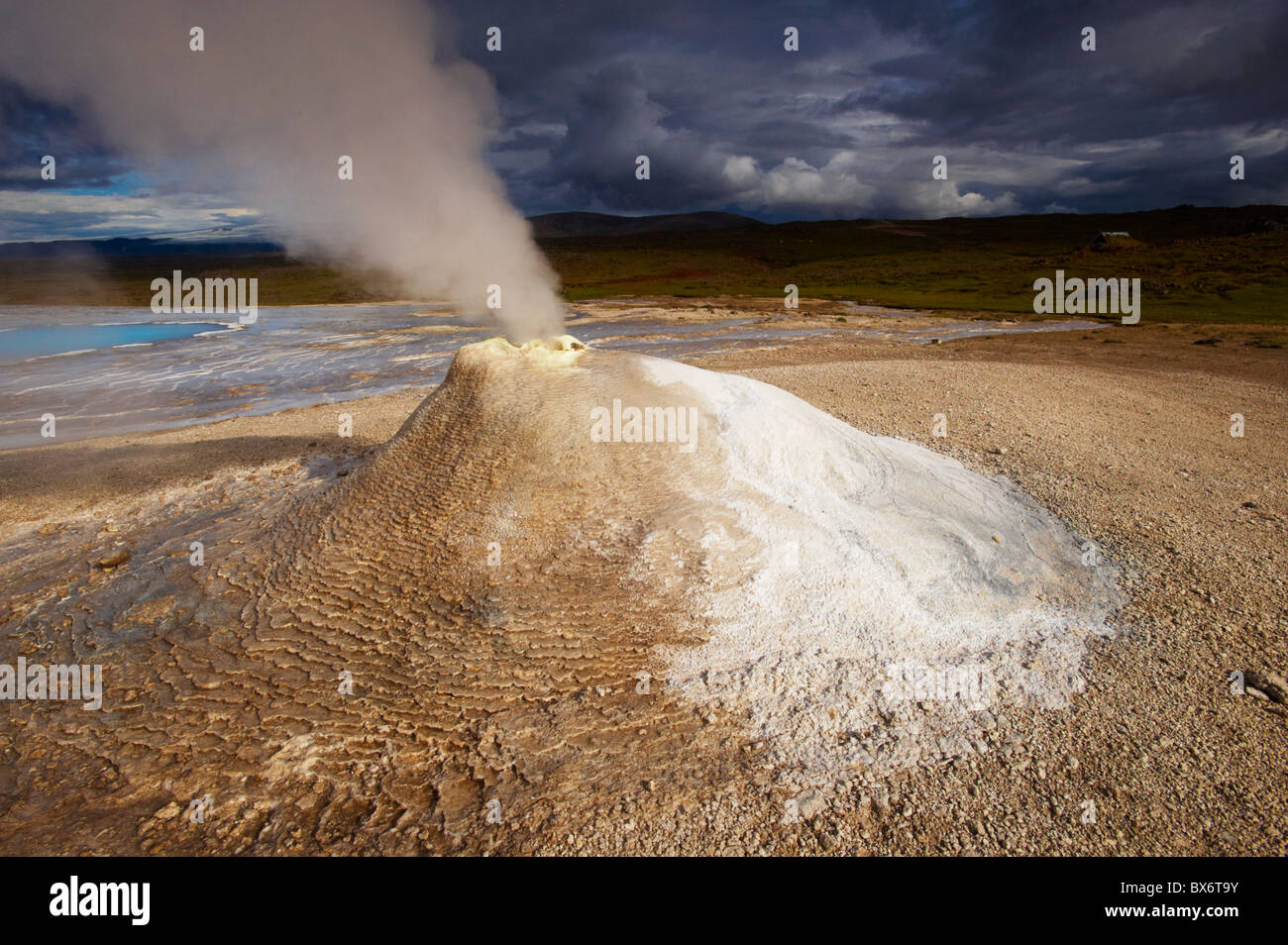 Oskurholshver (urlando a molla), famosa primavera calda a Hveravellir, Kjolur, Islanda, regioni polari Foto Stock