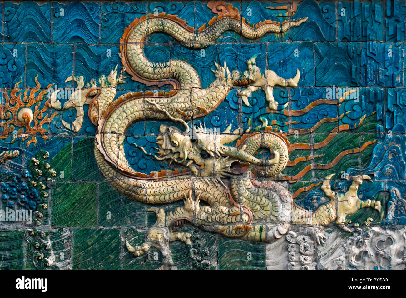 Ornato e decorativo drago cinese arte, Cina. Foto Stock