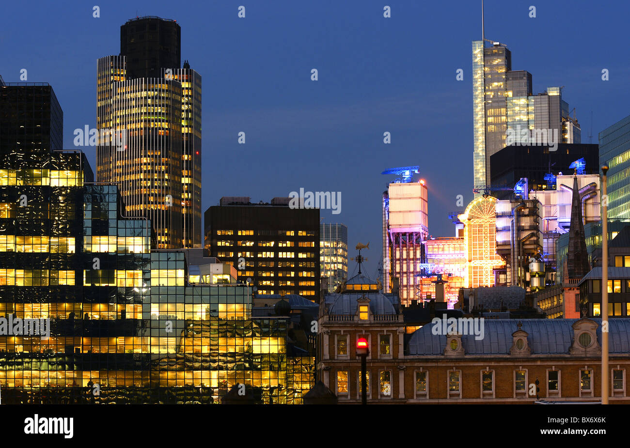 Città di notte, Londra Foto Stock