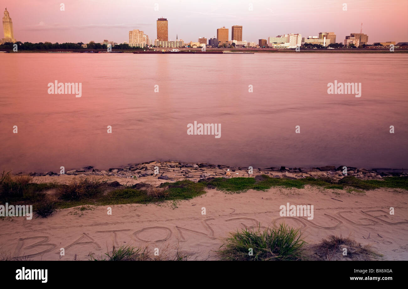 Baton Rouge visto dopo il tramonto Foto Stock