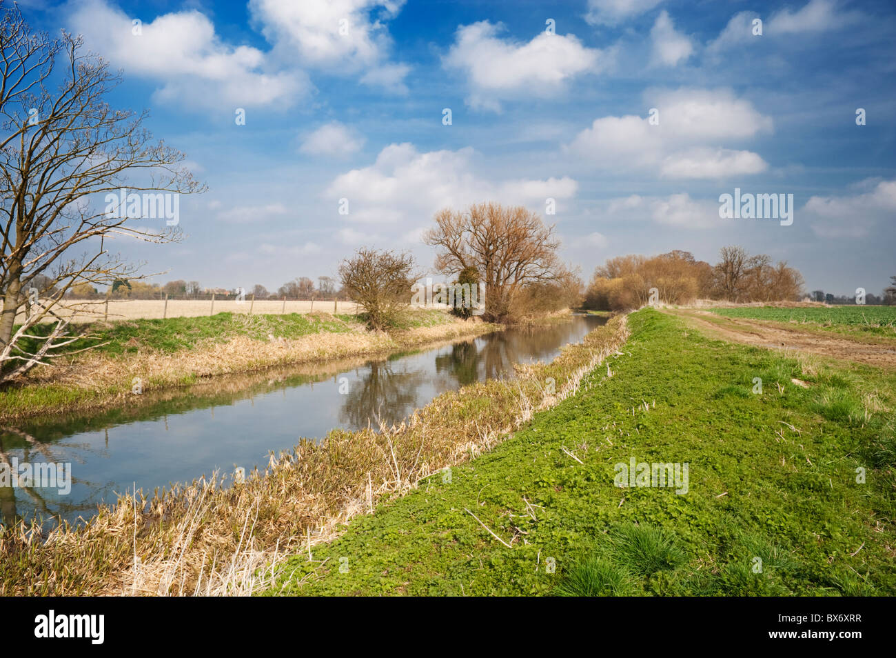 Il fiume Welland, vicino Maxy, sul confine del Cambridgeshire e Lincolnshire Foto Stock