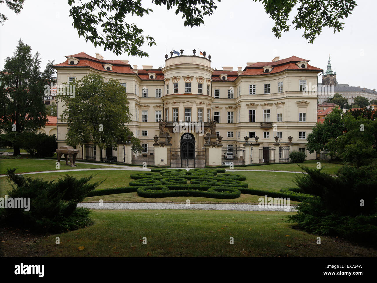 Ambasciata tedesca in Lobkowicz (Lobkovicky) Palace in Vlasska street a Praga Foto Stock