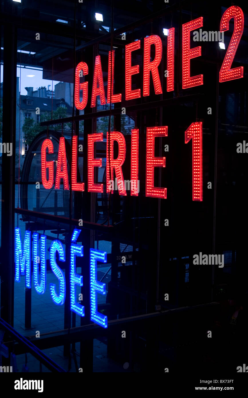 Indicazioni per il museo e le gallerie al Centre Georges Pompidou Foto Stock