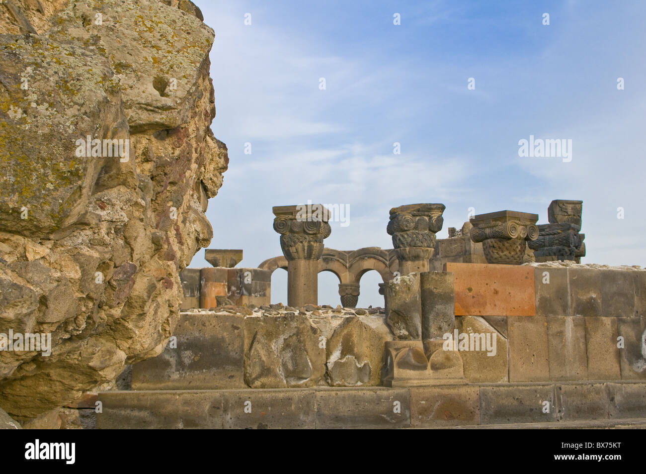 Cattedrale di Zvarnots, Sito Patrimonio Mondiale dell'UNESCO, Zvartnots, Armenia, nel Caucaso e in Asia Centrale, Asia Foto Stock