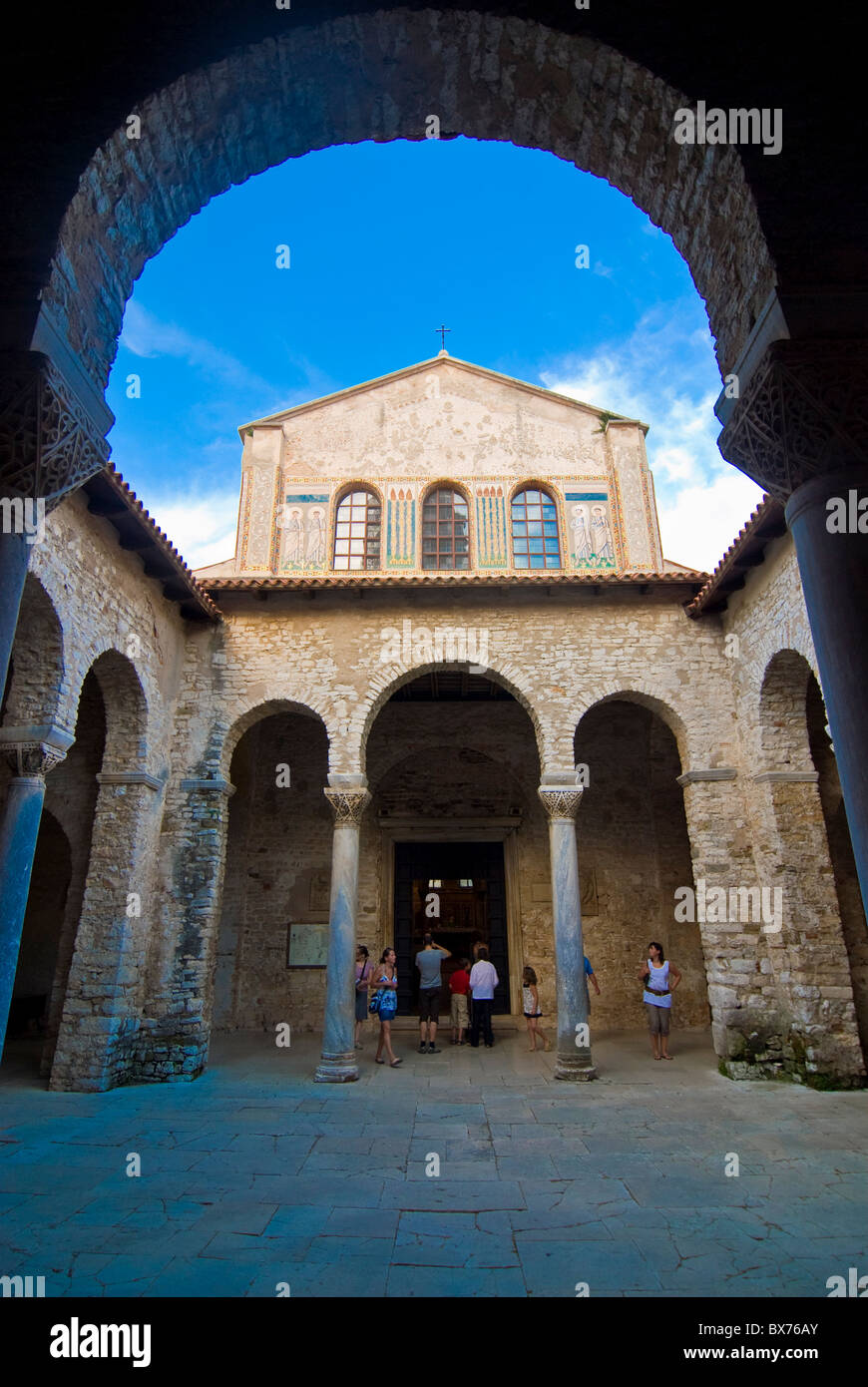 Il sesto secolo Basilica Eufrasiana, Sito Patrimonio Mondiale dell'UNESCO, Parenzo in Istria, Croazia, Europa Foto Stock