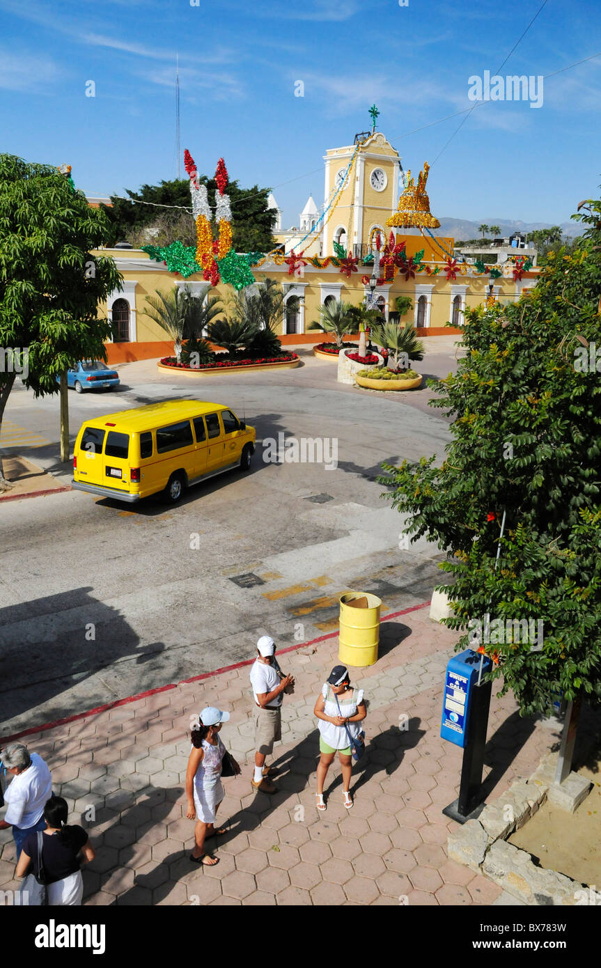 Resort costiero di San Jose del Cabo, Messico con piazza centrale e il municipio Plaza Foto Stock