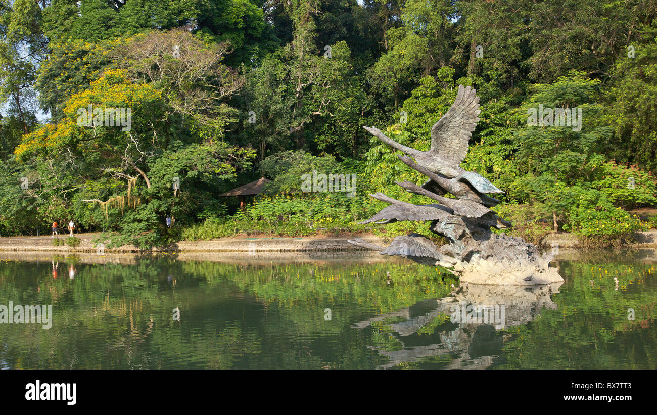 Il volo dei cigni scultura, il lago dei cigni, Singapore Botanic Gardens. Foto Stock