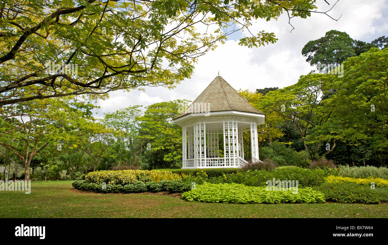 Un gazebo noto come Bandstand a Singapore Botanic Gardens. Spettacoli di musica qui hanno avuto luogo negli anni trenta. Foto Stock