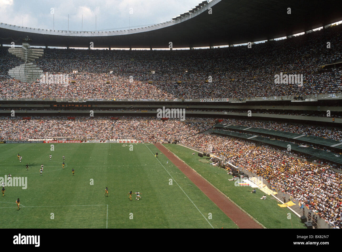 Messico. Gioco del calcio al Stadio Azteca DI CITTÀ DEL MESSICO Foto stock  - Alamy