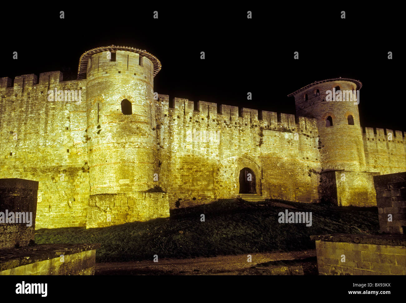 La cite medievale roccaforte feudale nella città di Carcassonne Languedoc-Roussillon Francia Europa Foto Stock