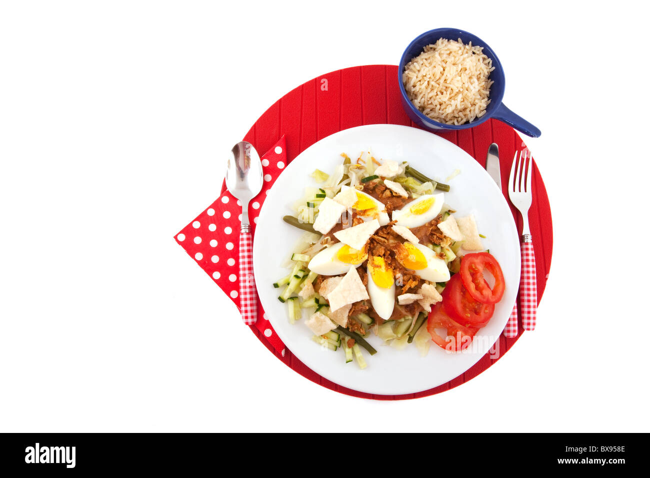 Indonesiano cibo vegetariano gado gado con uovo Foto Stock