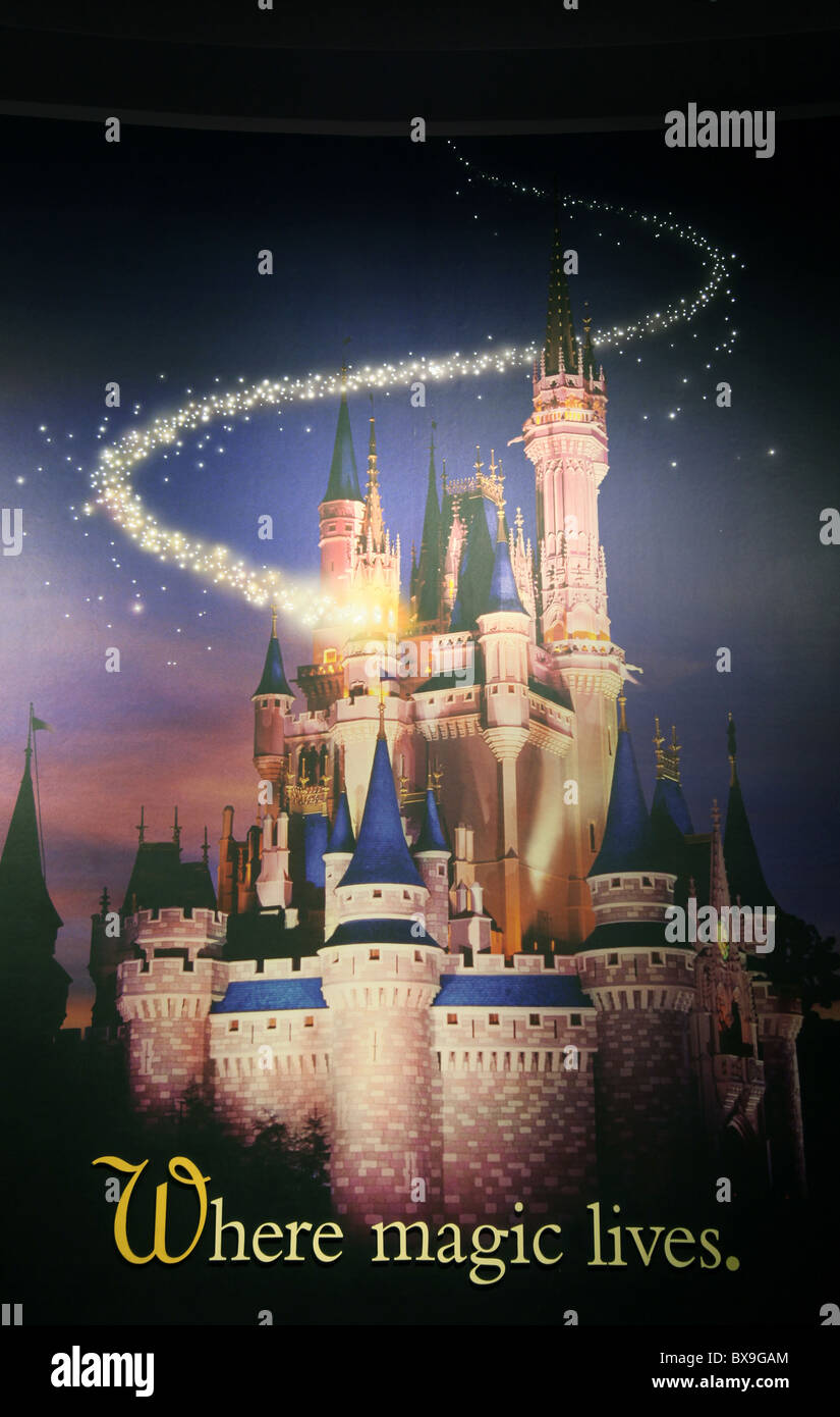 La Disney EarPort negozio vende giocattoli, giochi a tema e oggetti ricordo per i turisti e visitatori provenienti da tutto il mondo. Foto Stock