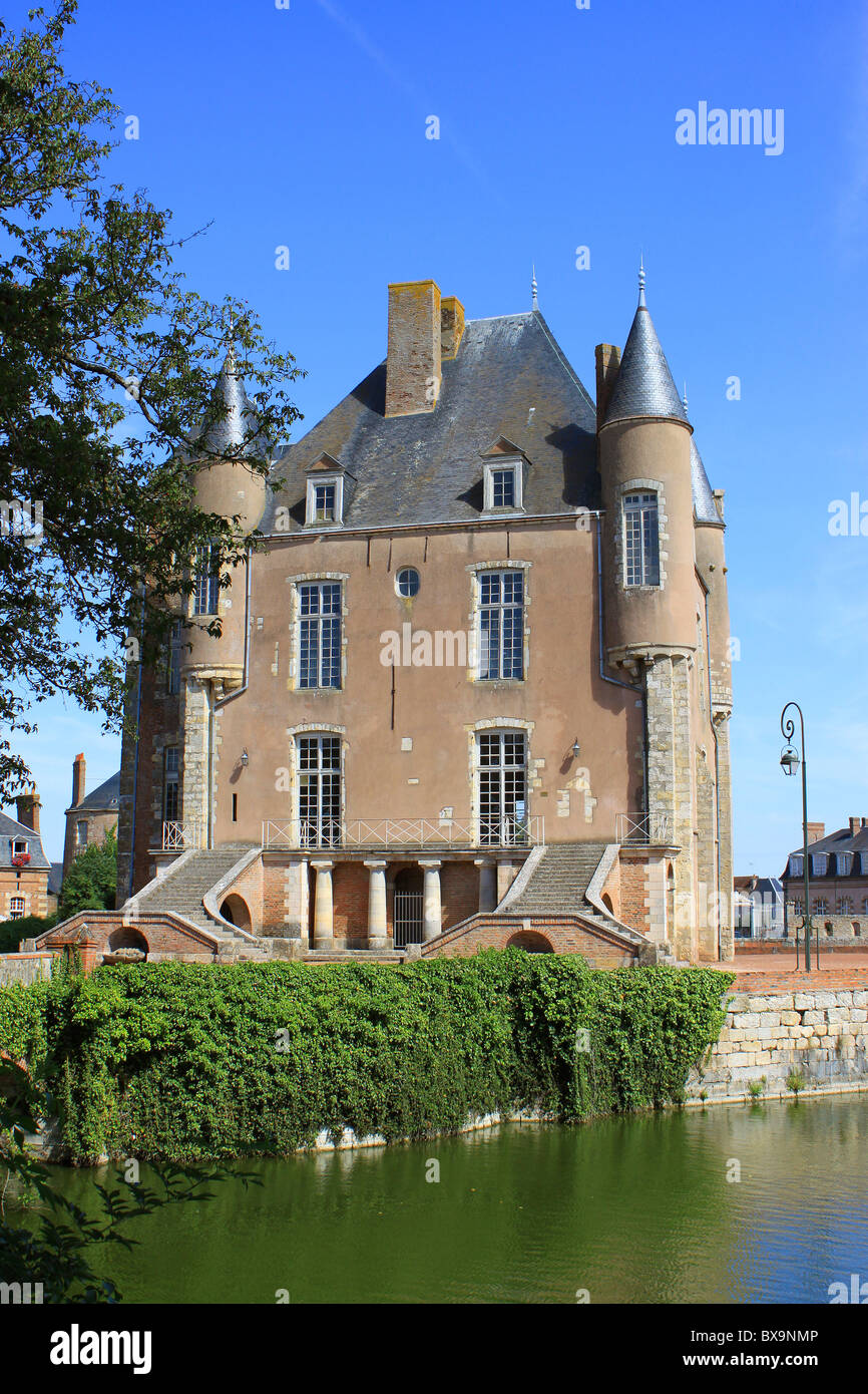 Castello di Bellegarde, la sua fontana e i suoi giardini Foto Stock