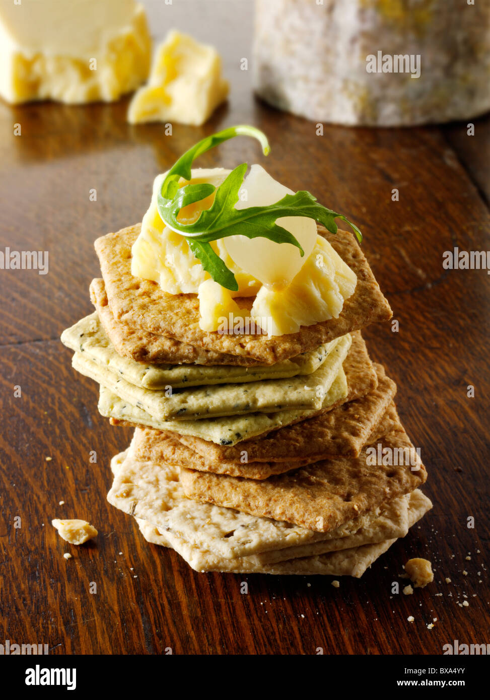 Inglese il formaggio Cheddar e biscotti stock foto Foto Stock
