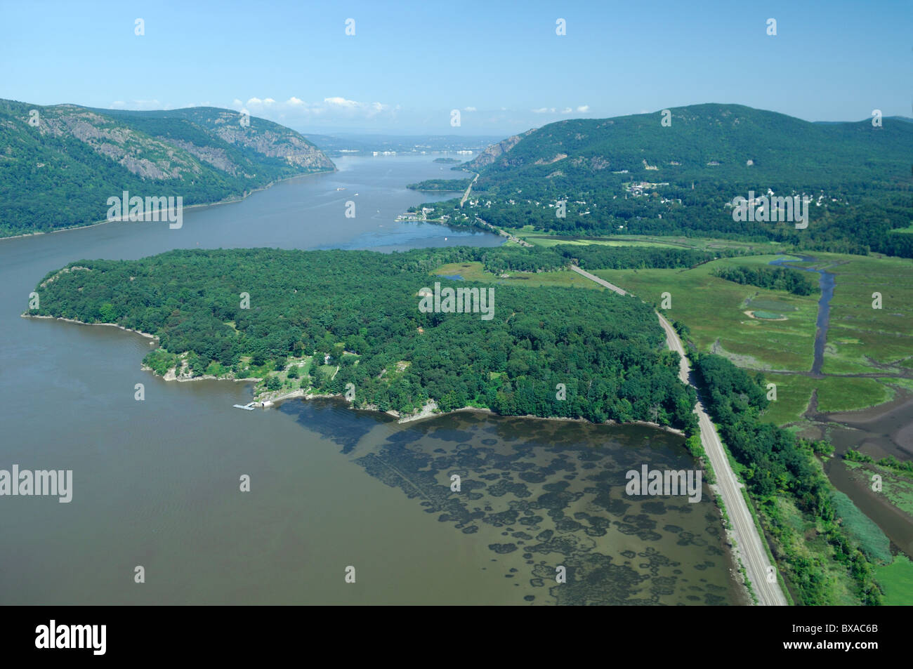 Antenna della Costituzione isola, marsh sulla sponda del fiume Hudson, a sud di Cold spring Città, nello stato di New York, Stati Uniti d'America Foto Stock