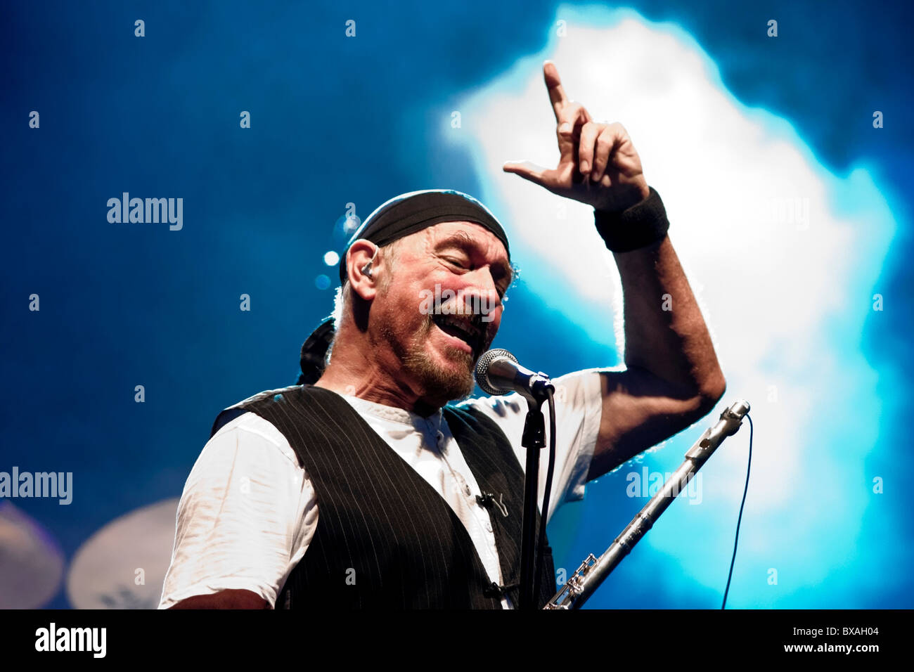 Ian Anderson dei Jethro Tull si esibisce dal vivo a Gerusalemme, Agosto 2010 Foto Stock