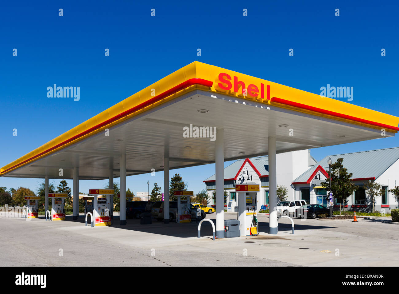 Stazione di rifornimento Shell, Haines City Central Florida, Stati Uniti d'America Foto Stock