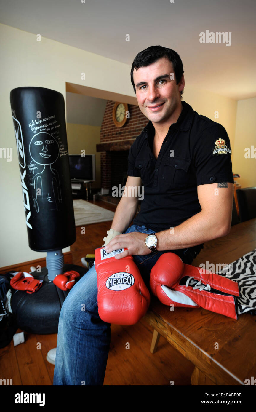 Campione di boxe Joe Calzaghe a casa vicino a Blackwood South Wales 2008 Foto Stock