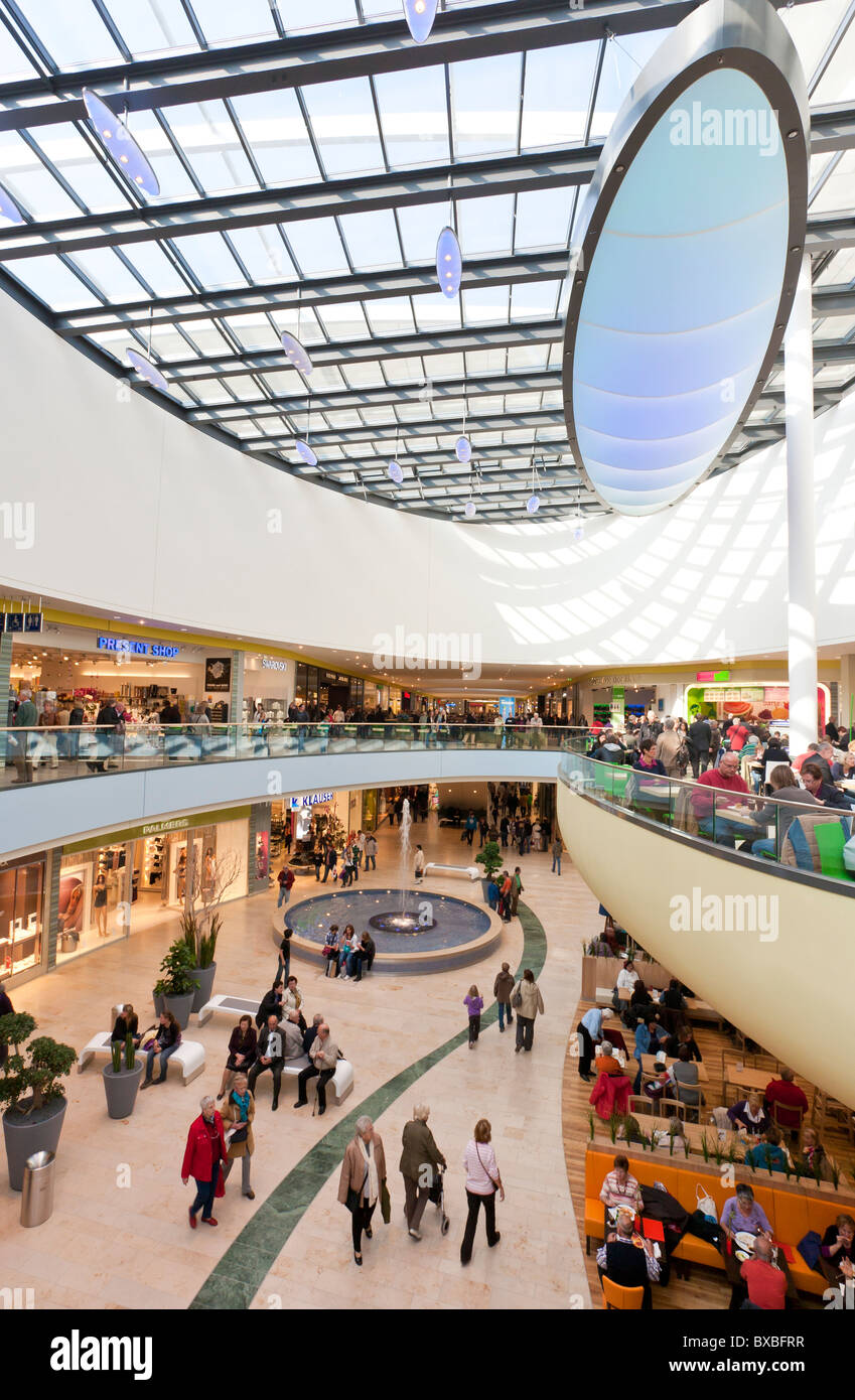 RHEIN-GALERIE, moderno centro commerciale di LUDWIGSHAFEN AM RHEIN, RENANIA-PALATINATO, Germania Foto Stock