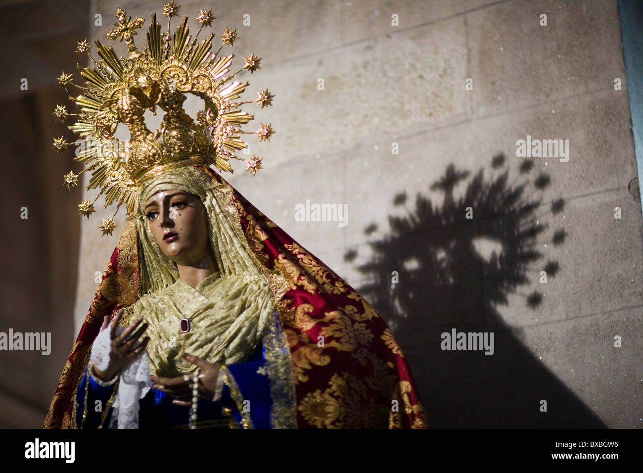 Una figura della Vergine Maria, Caceres, Spagna Foto Stock