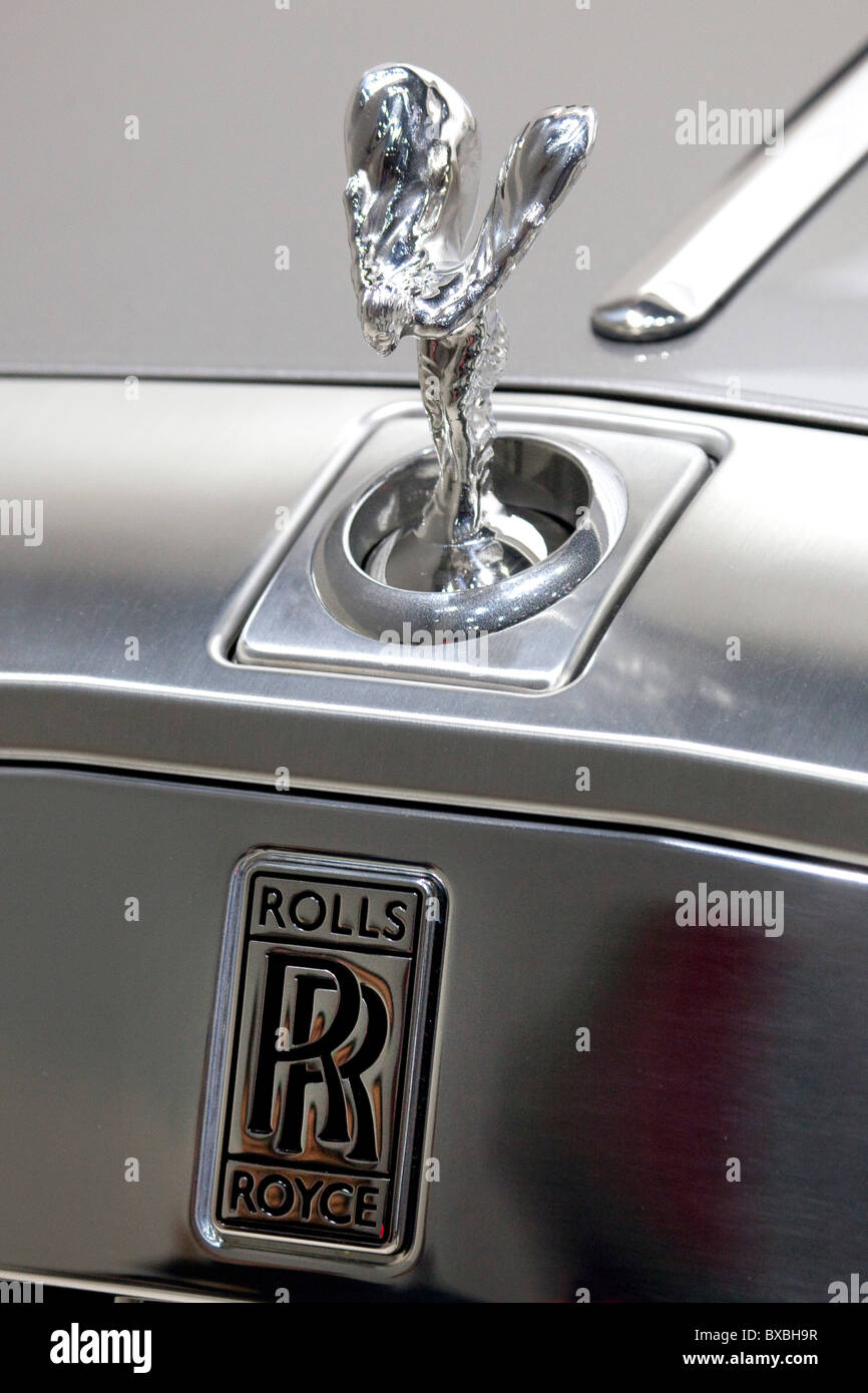 Emily ornamento del cofano e il logo di Rolls-Royce auto maker, che fa parte del gruppo BMW, al 63. Internationale Foto Stock