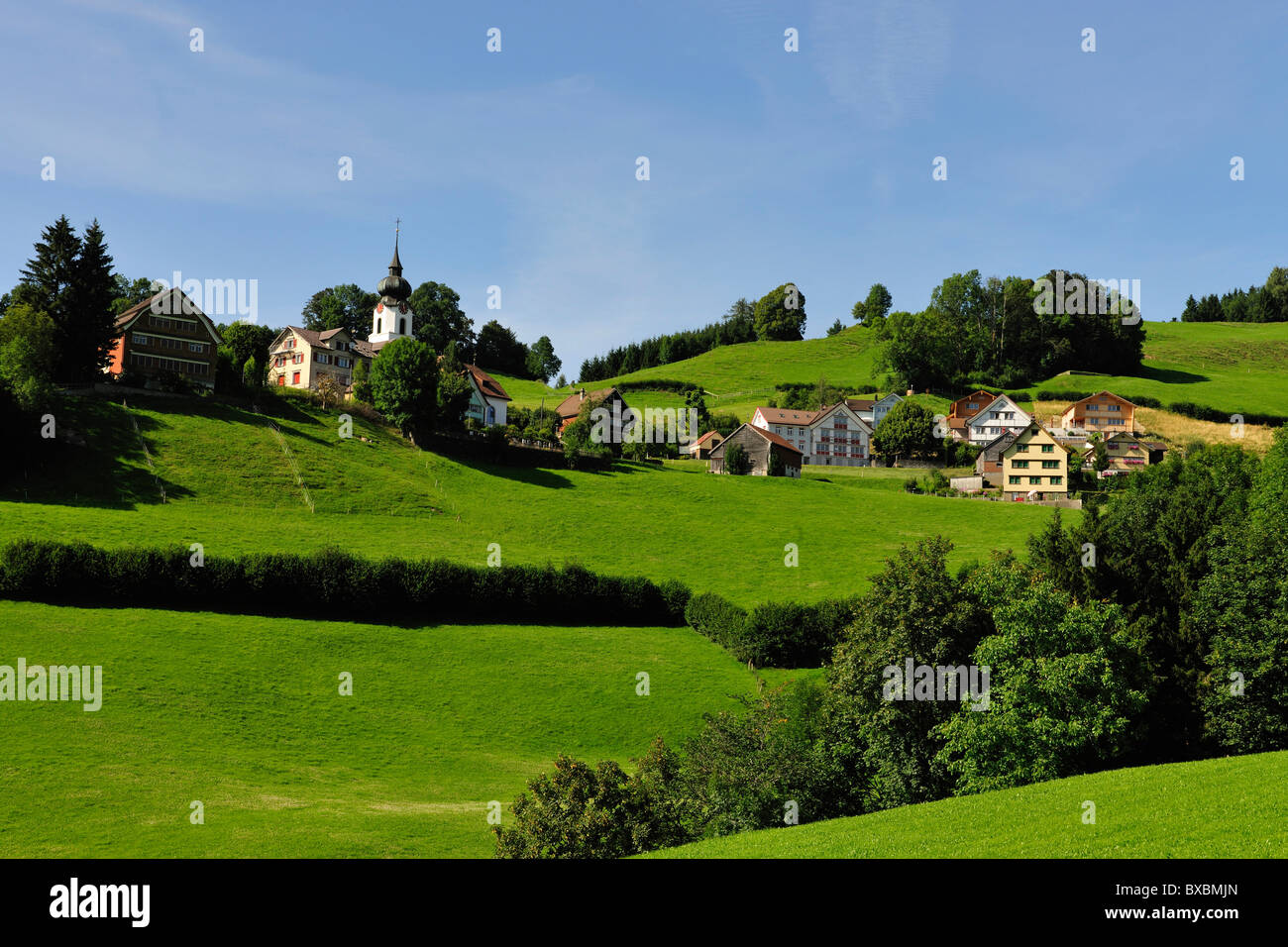 Haslen, un tipico villaggio del cantone di Appenzell, cantone di Appenzell, Svizzera, Europa Foto Stock