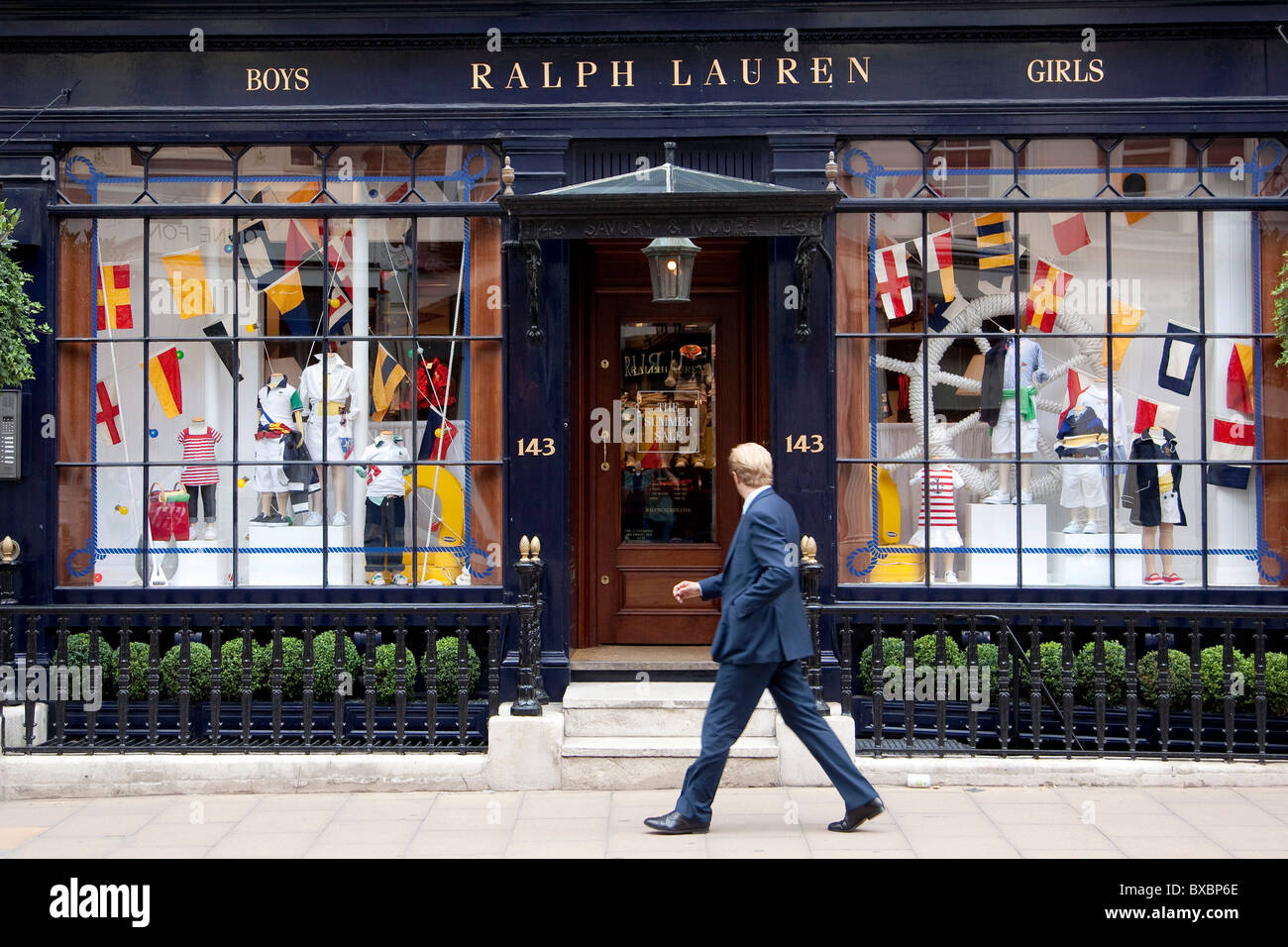 Negozio di moda per abbigliamento per bambini, da Ralph Lauren a Londra,  Inghilterra, Regno Unito, Europa Foto stock - Alamy