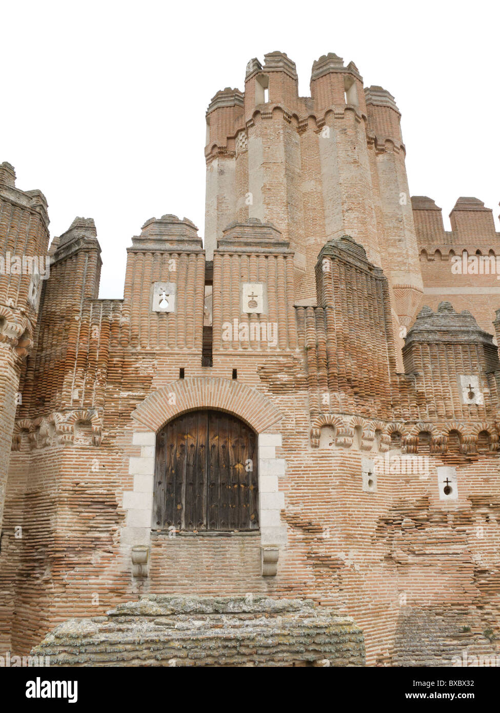 Gothic 'Mudejar' rosso-brich castello, Coca, Spagna. Foto Stock