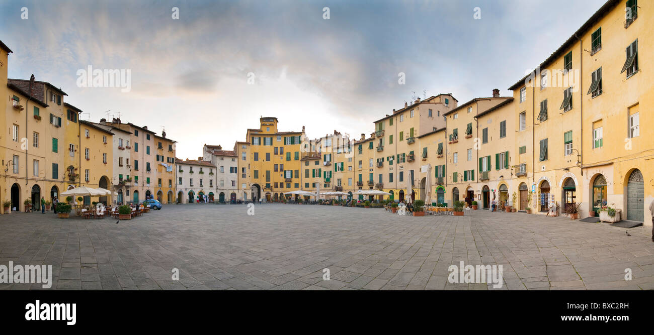 Piazza Anfiteatro Lucca Italia Italy Foto Stock