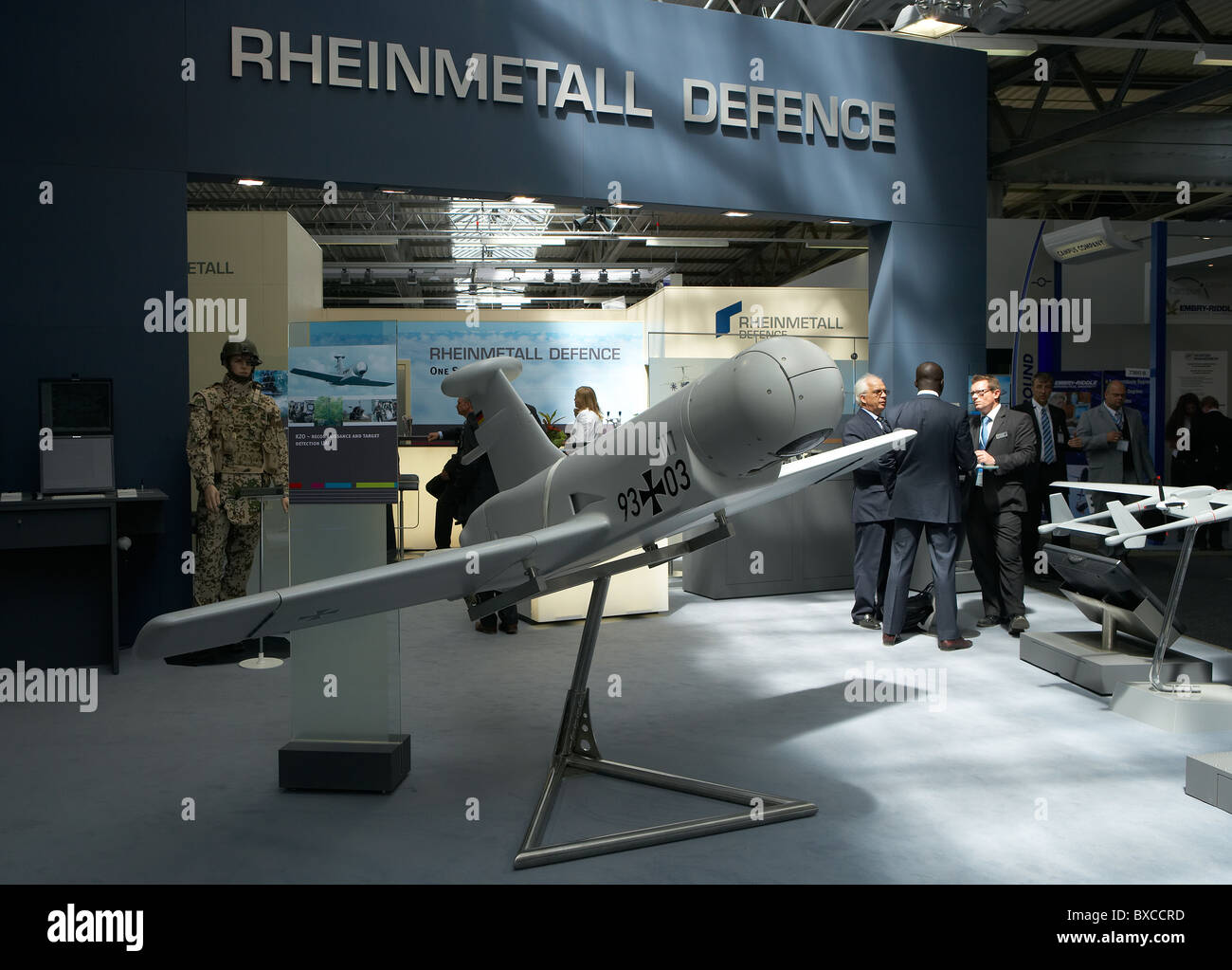 Stand della Rheinmetall compagnia militare, Berlino, Germania Foto Stock