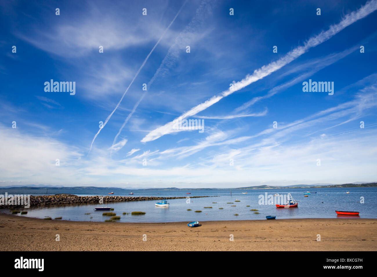 Barche a Morecambe Bay da East Promenade a Morecambe Foto Stock