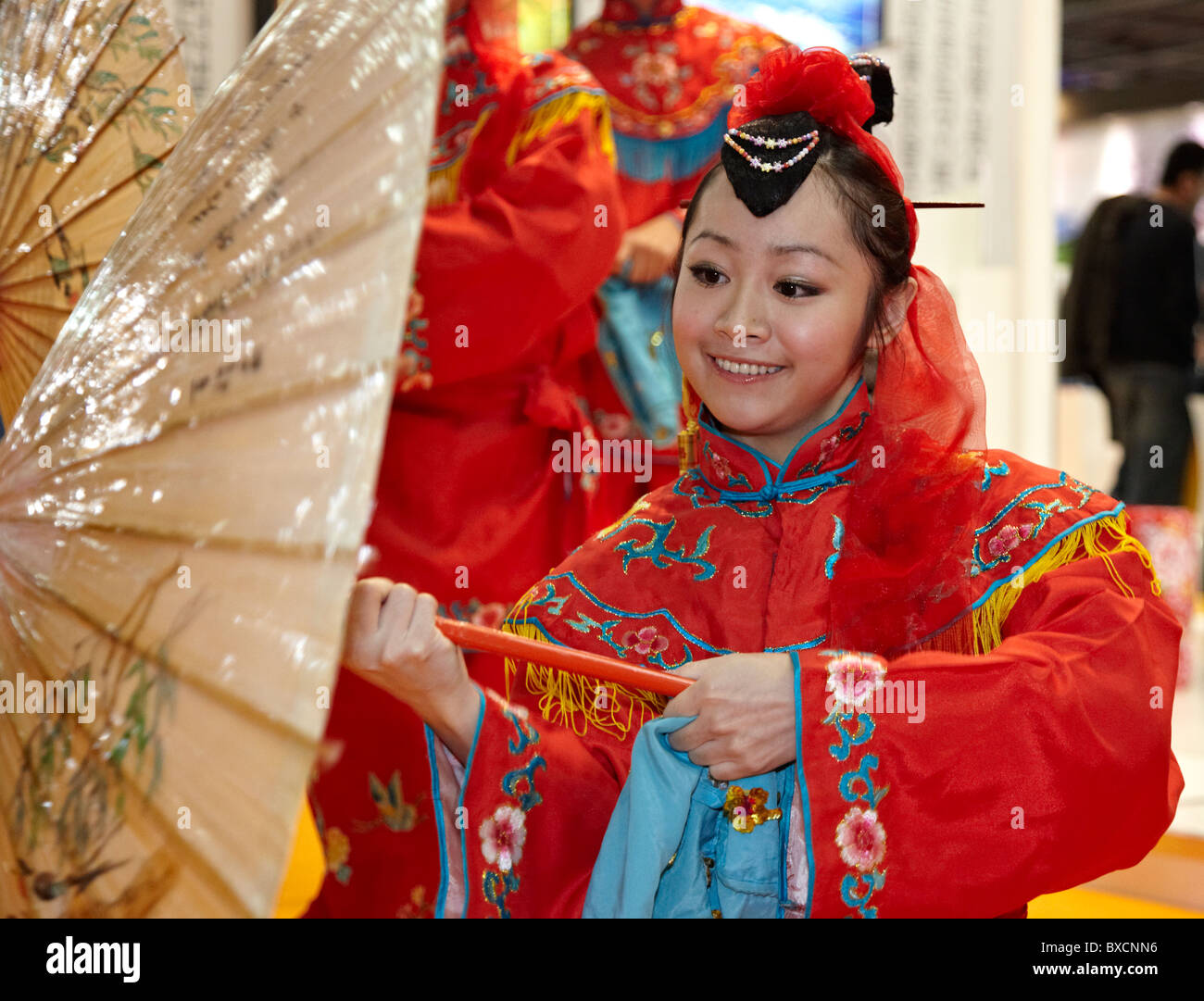 Cinese tradizionale ballerino London UK Europa Foto Stock