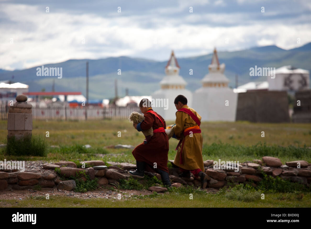 I monaci nel monastero Buddista Danzandarjaa Khiid in Moron,Khovsgol provincia,Nort Mongolia Foto Stock