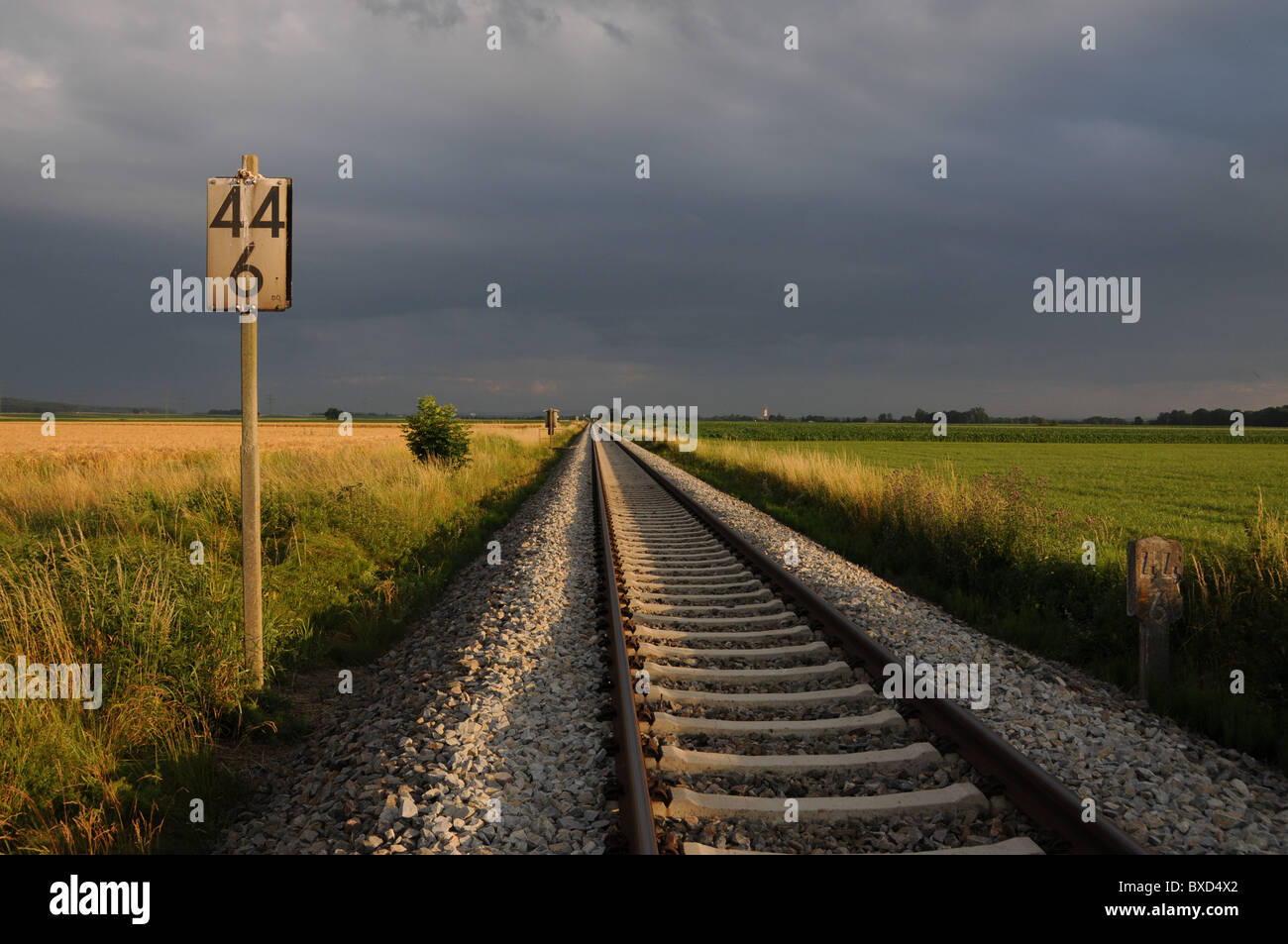 DB single-track linea di derivazione vicino a Memmingen Foto Stock