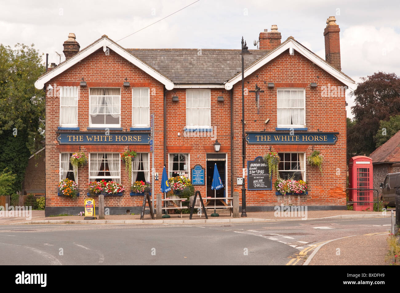 Il White Horse pub in Trowse , , Norwich Norfolk , in Inghilterra , Gran Bretagna , Regno Unito Foto Stock