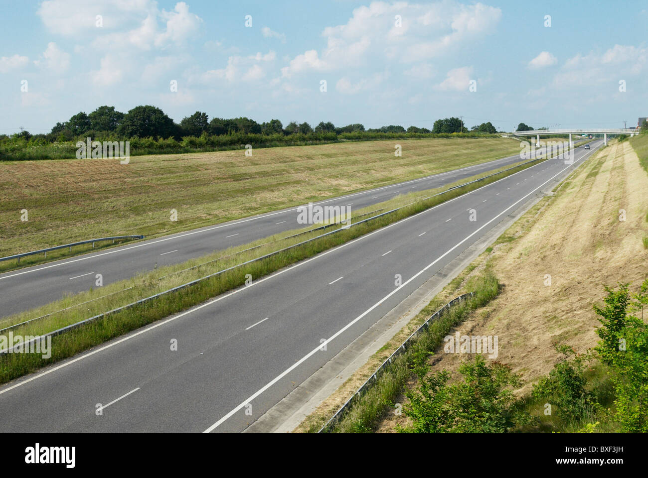 A131 a doppia corsia tratto vicino Braintree Essex REGNO UNITO Foto Stock