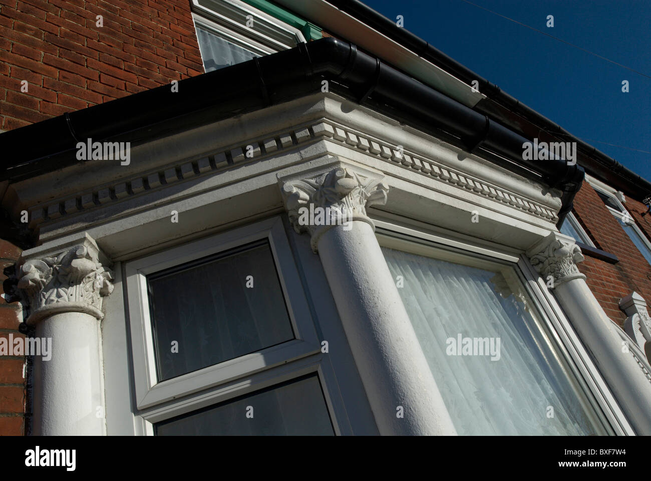 Colonna dettagli su un fronte vittoriano bay window IPSWICH REGNO UNITO Foto Stock
