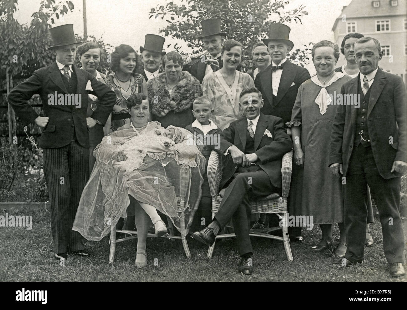 Persone, famiglia, battesimo, foto di gruppo, Oberfrohna, Sassonia, Germania, circa 1932, diritti aggiuntivi-clearences-non disponibile Foto Stock