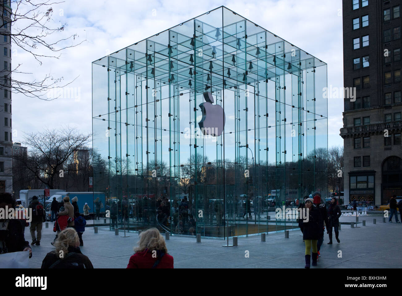 Il cubo di vetro Apple Store Fifth Avenue, Manhattan New York City Foto Stock