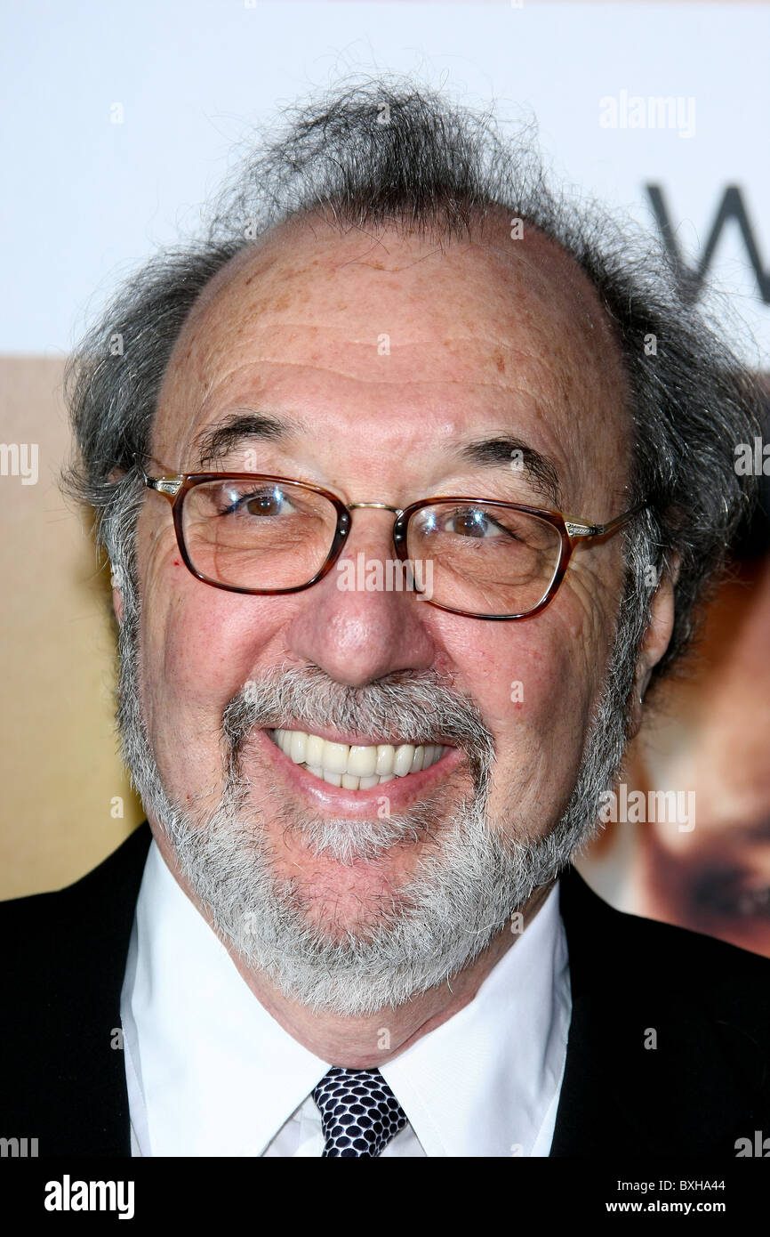 JAMES L. BROOKS COME SAI CHE PREMIERE MONDIALE DI LOS ANGELES CALIFORNIA USA 13 Dicembre 2010 Foto Stock