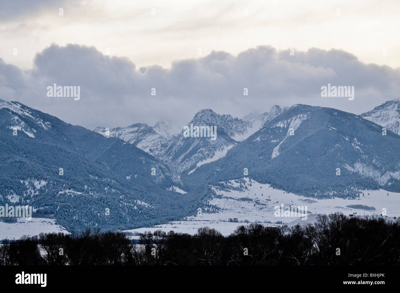 Picchi di montagna a nord di emigrante Montana Foto Stock