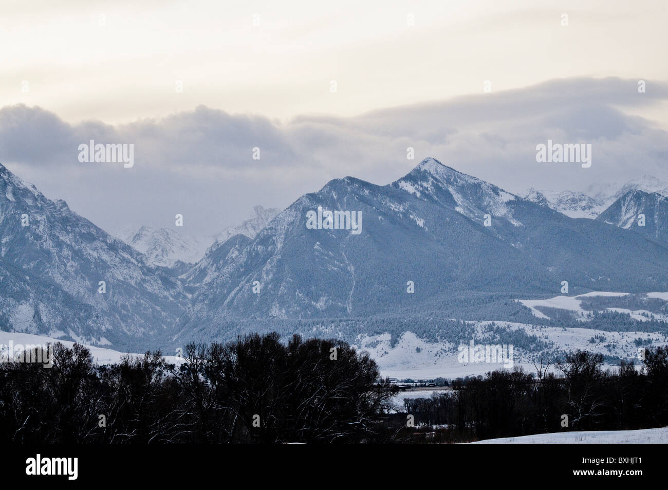 Picchi di montagna a nord di emigrante Montana Foto Stock