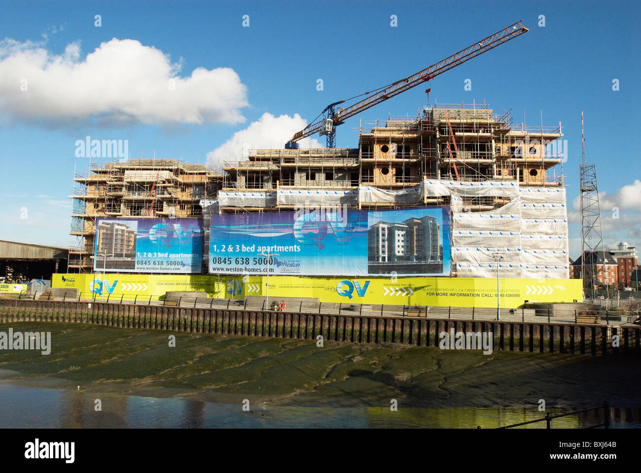 Weston sviluppo case in costruzione presso il porto di Colne Colchester Regno Unito Foto Stock