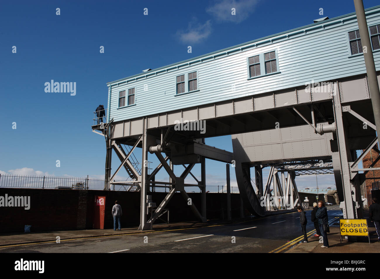 Ponte a bilico, Dock Road, vicino a Stanley Dock, Liverpool, Merseyside, Inghilterra, Regno Unito. Foto Stock