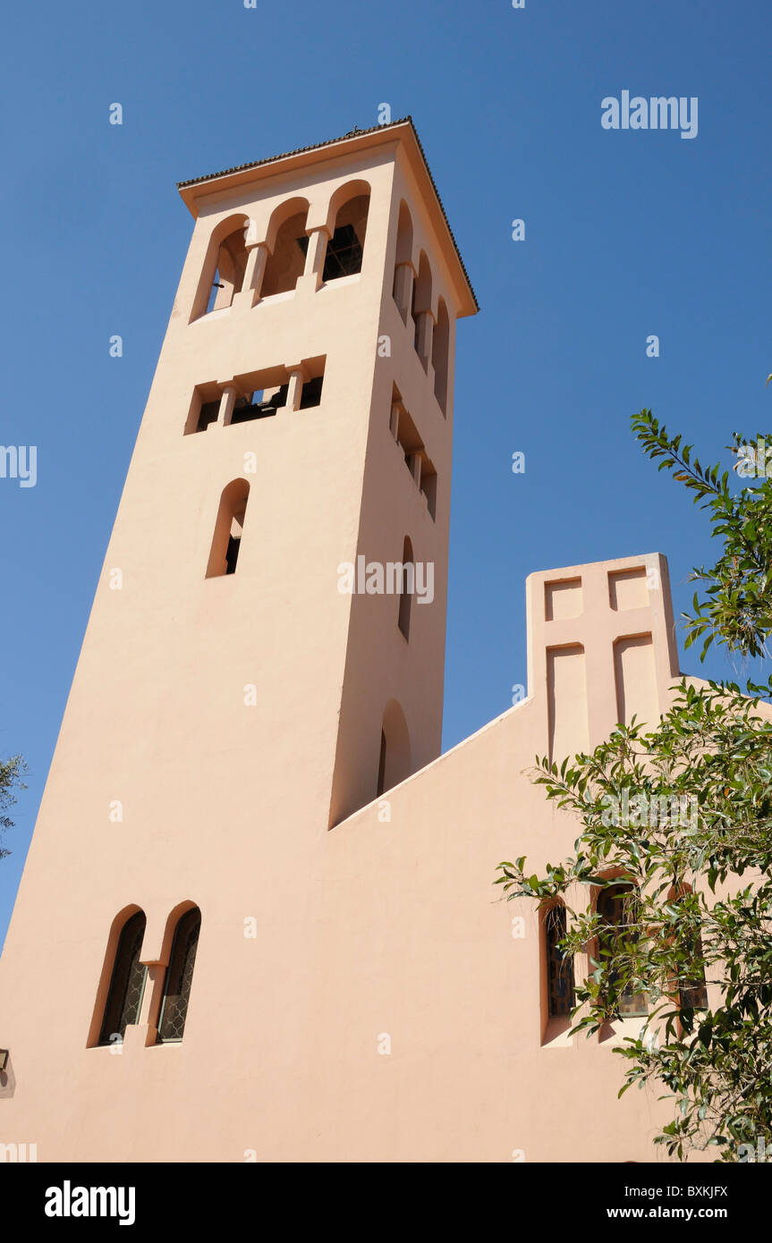 Campanile di Eglise des Santi Martiri chiesa a Hivernage in Marrakech Foto Stock