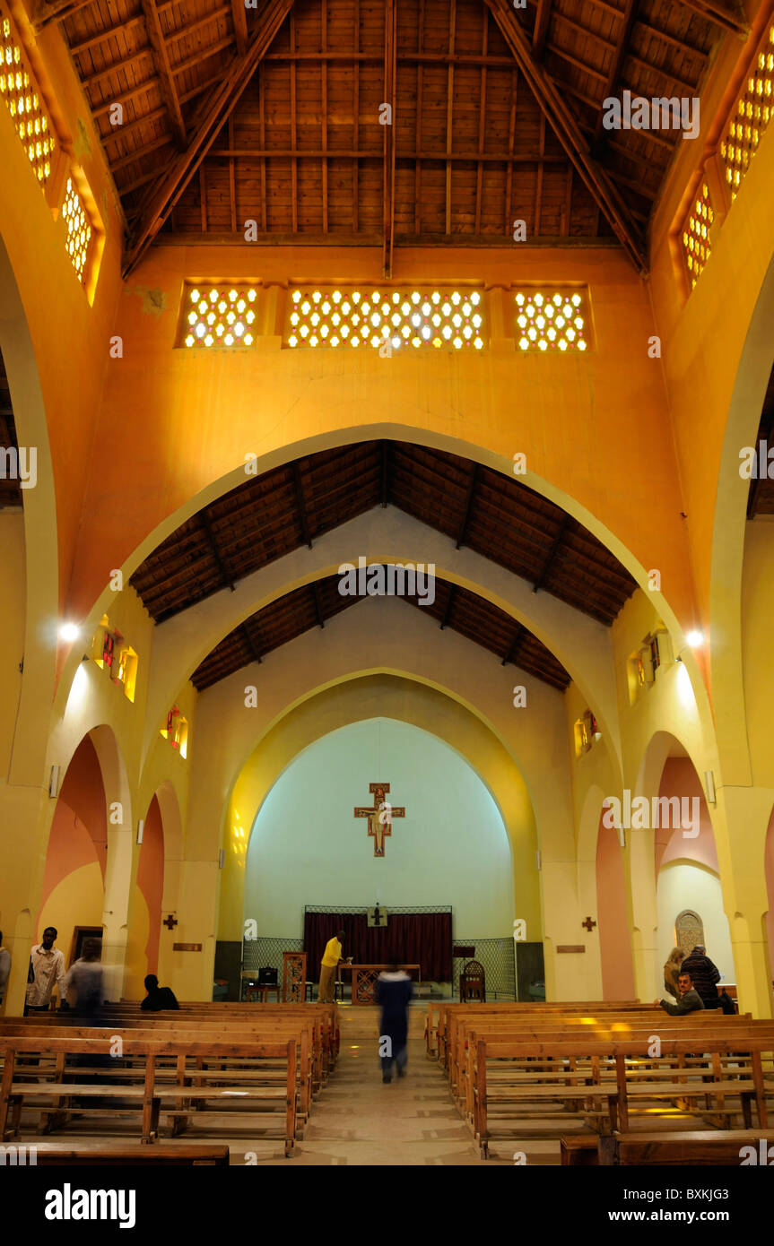 Interno della Eglise des Santi Martiri chiesa a Hivernage in Marrakech Foto Stock